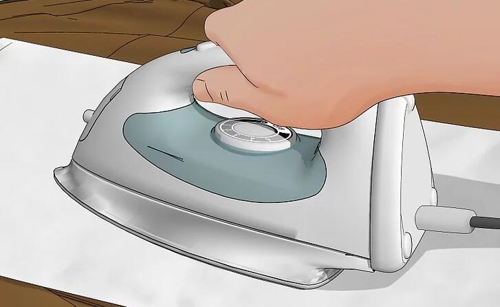 Get perfect wrinkle-free clothes every time with Pressing Iron